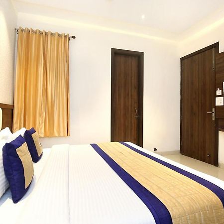 Oyo 11680 Hotel Grand Star Amritsar Zewnętrze zdjęcie