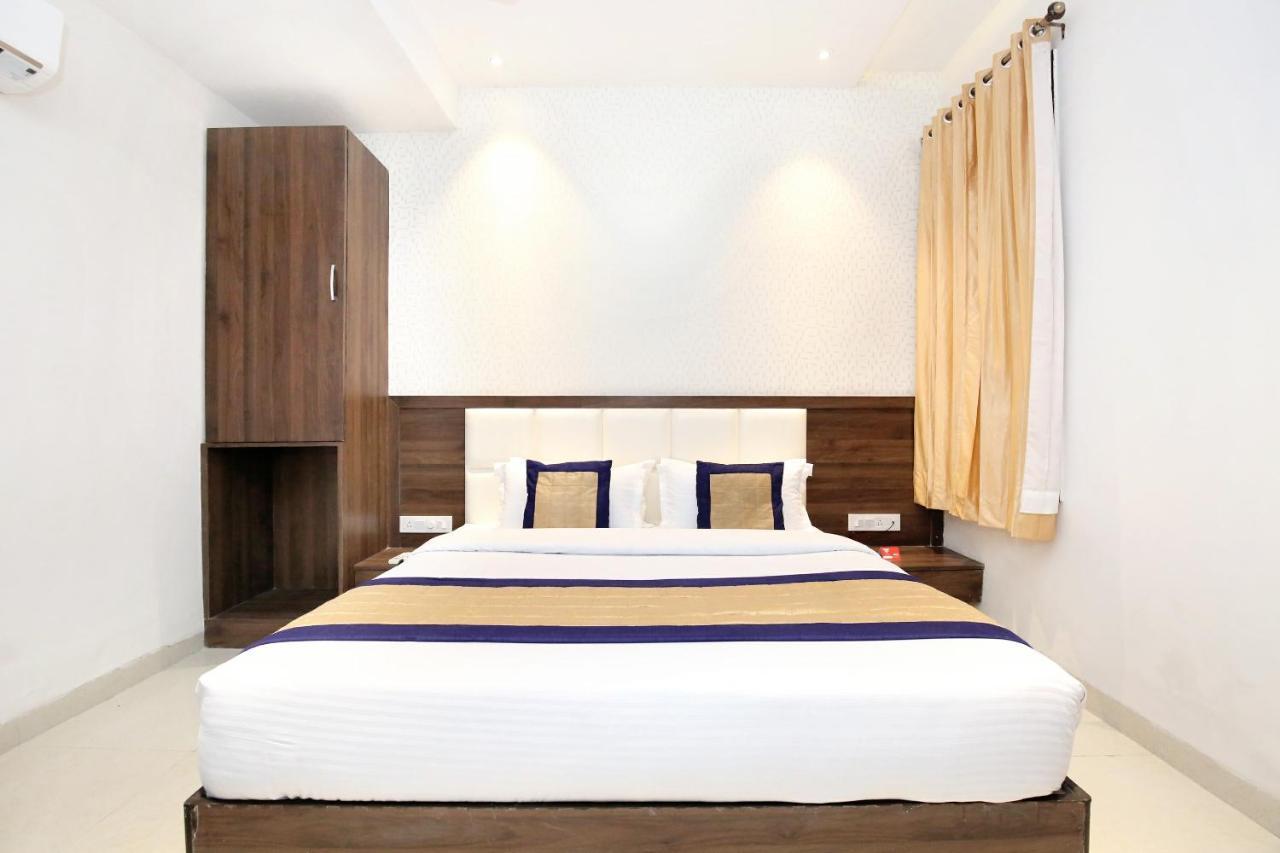 Oyo 11680 Hotel Grand Star Amritsar Zewnętrze zdjęcie