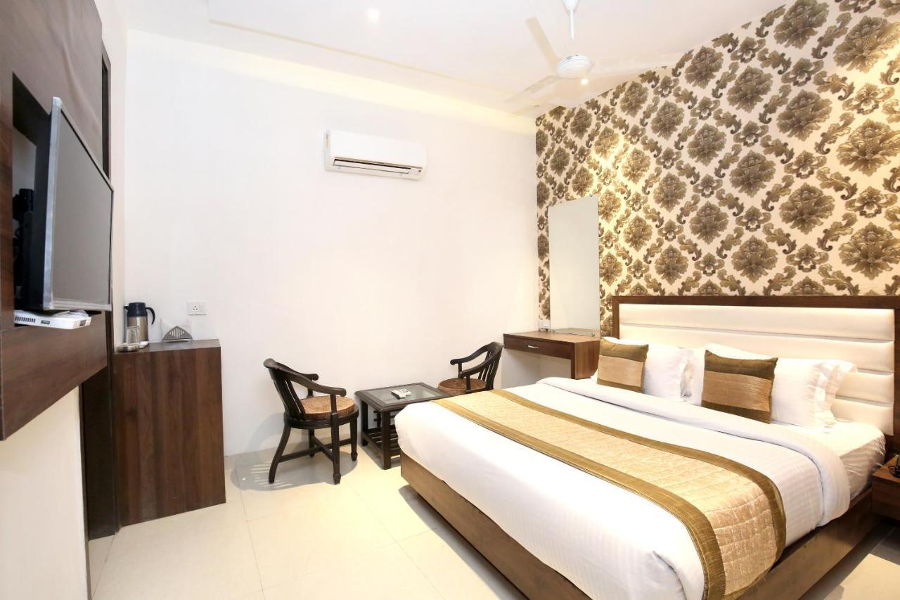 Oyo 11680 Hotel Grand Star Amritsar Zewnętrze zdjęcie